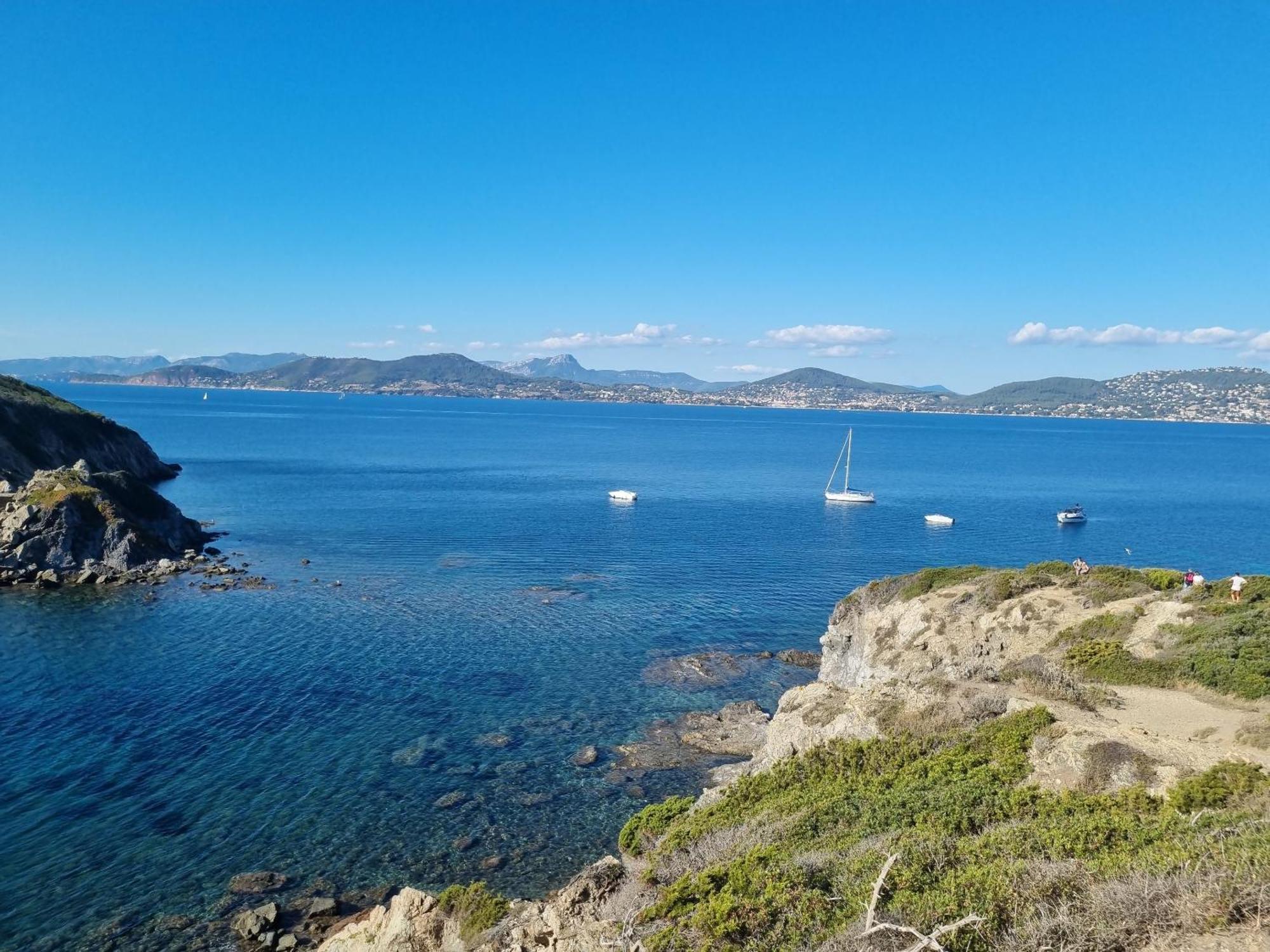 Souvenirs D'Hier Διαμέρισμα Ιέρ Εξωτερικό φωτογραφία